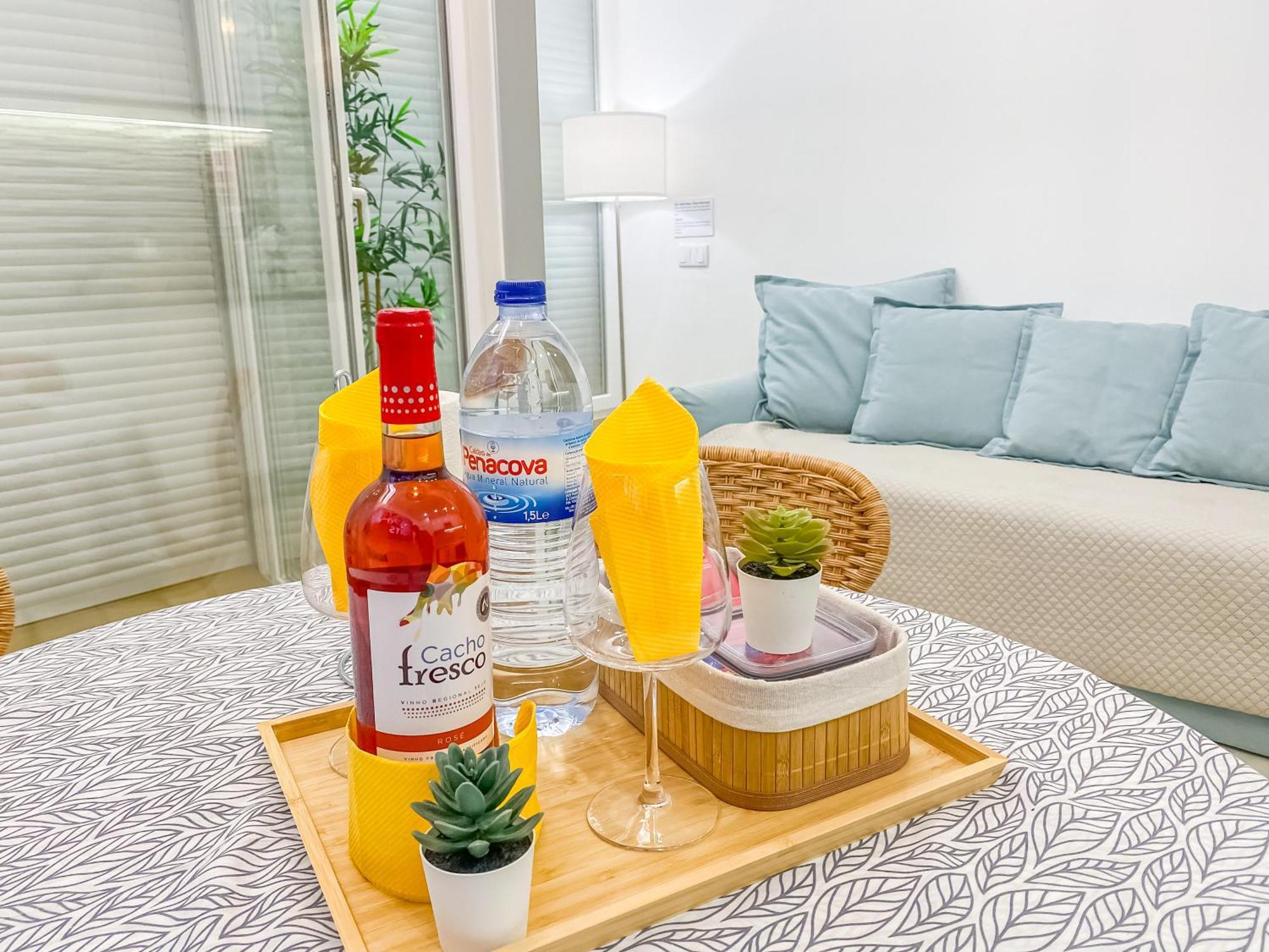 Luxury 2 Min Beach With Balcony, Ocean View, Wifi, Ac, Smarttv Portimão Exterior foto