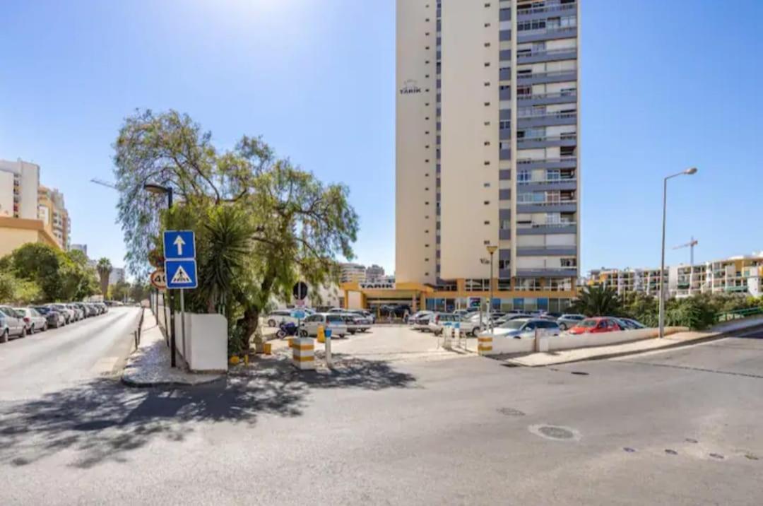 Luxury 2 Min Beach With Balcony, Ocean View, Wifi, Ac, Smarttv Portimão Exterior foto