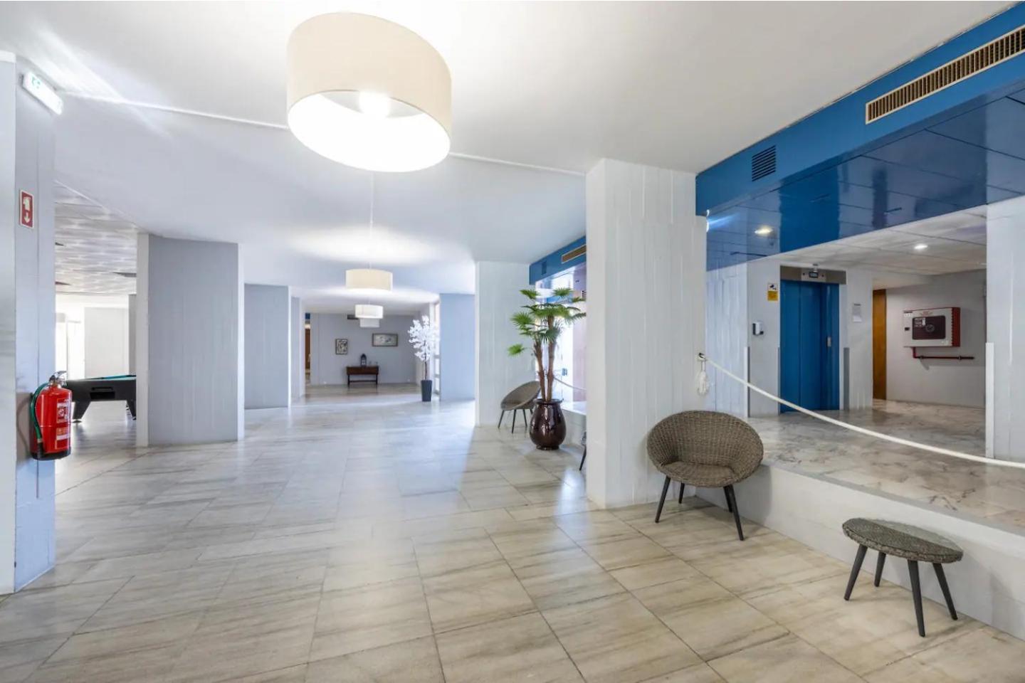 Luxury 2 Min Beach With Balcony, Ocean View, Wifi, Ac, Smarttv Portimão Exterior foto