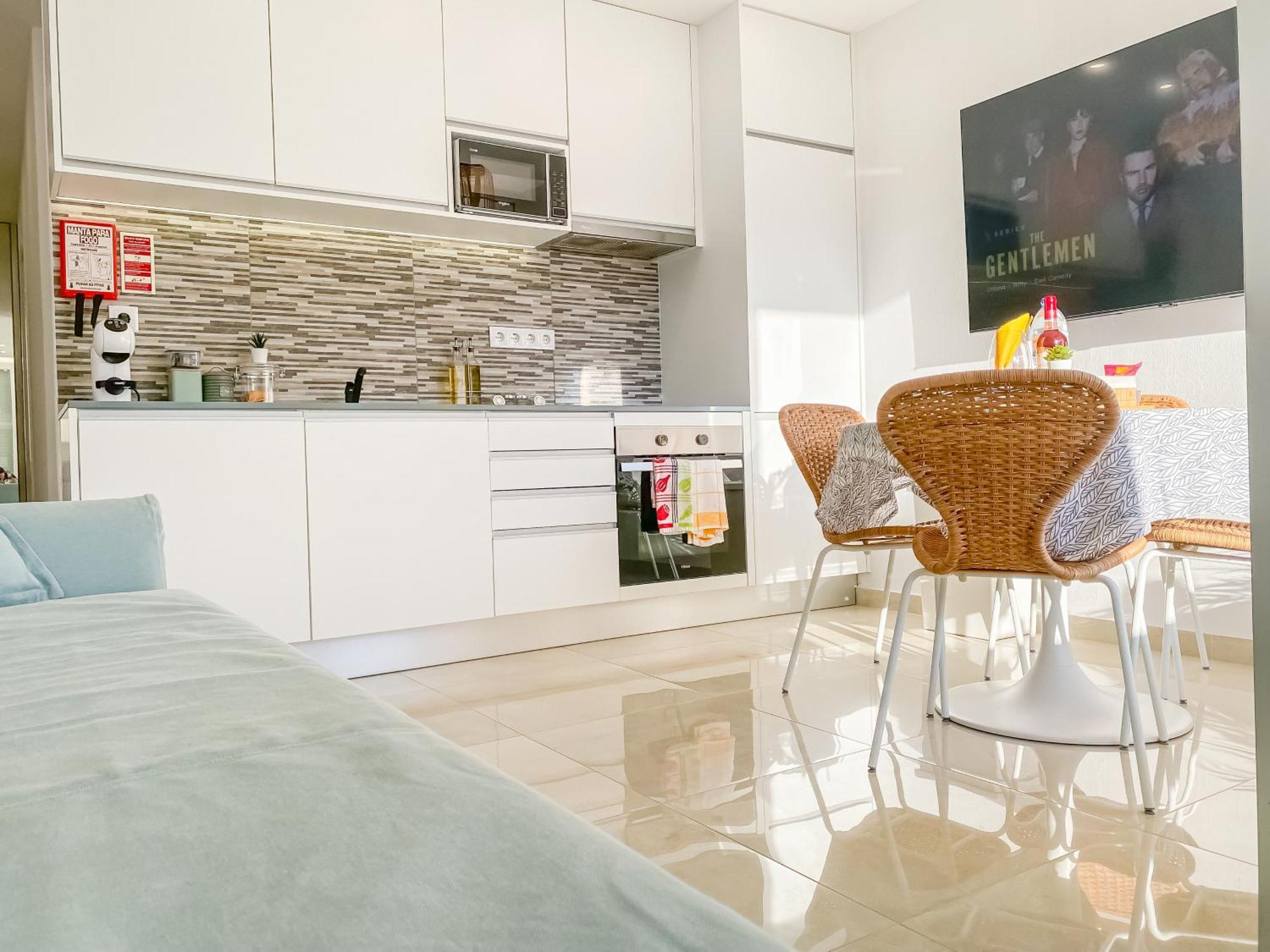 Luxury 2 Min Beach With Balcony, Ocean View, Wifi, Ac, Smarttv Portimão Exterior foto
