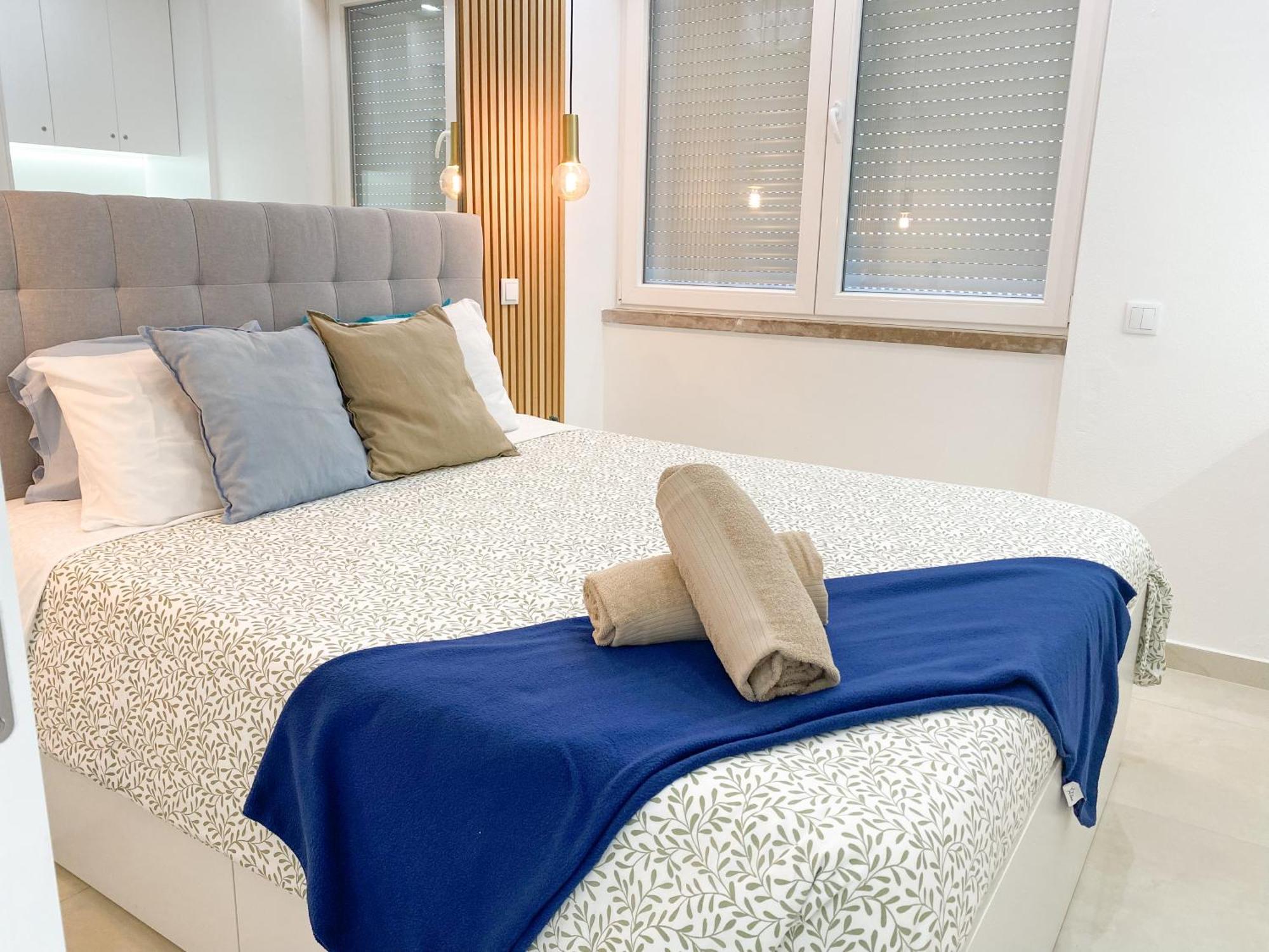 Luxury 2 Min Beach With Balcony, Ocean View, Wifi, Ac, Smarttv Portimão Exterior foto